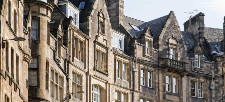 Comment trouver un logement à Édimbourg : Guide pratique pour les nouveaux arrivants Photo de New Town à Edimbourg